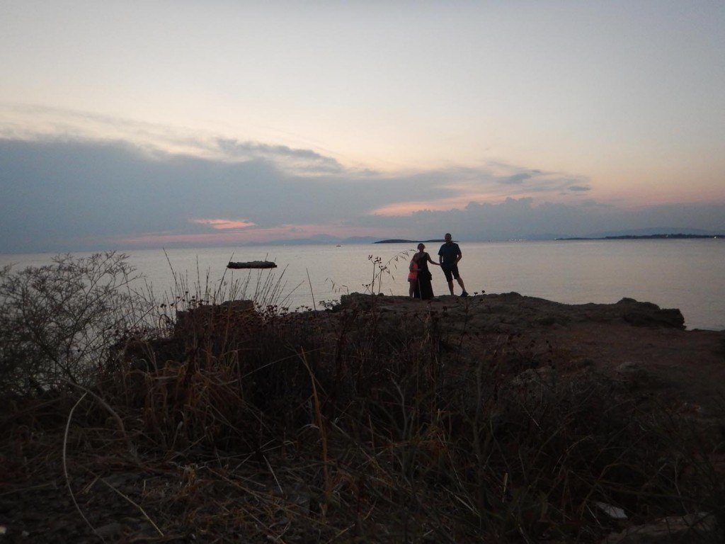 lgv005 2014-09-12 greece athens beach walking vouliagmeni ted tina elliotte copy